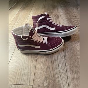 Kids size 1 high top vans burgundy